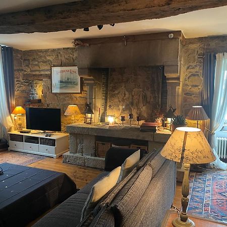 Tréguier Appartement De 1634 Avec Balcon Au Sud Sur Jardin En Plein Coeur Historique מראה חיצוני תמונה